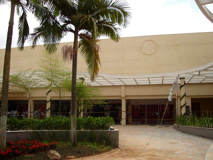 SHOPPING PIRITUBA